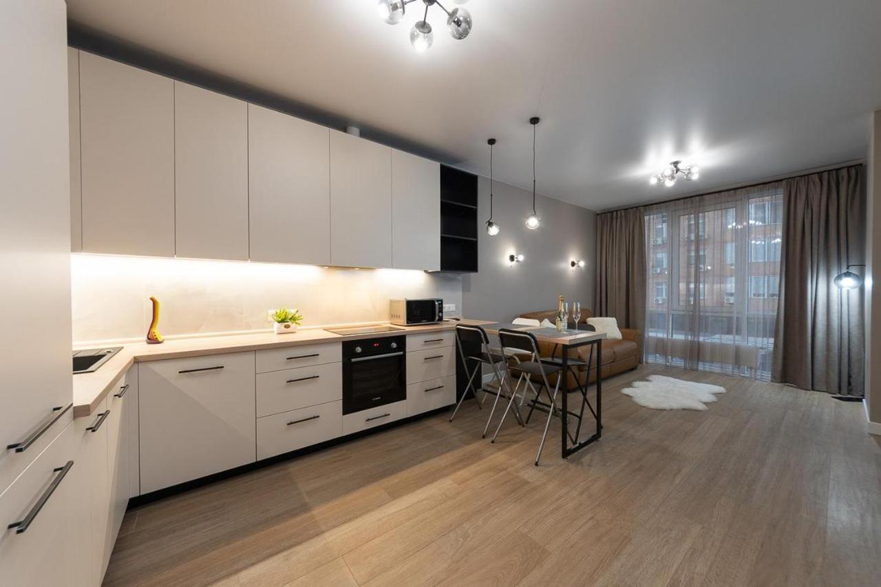 New Modern Apartments. Metro Minskaya 基輔 外观 照片