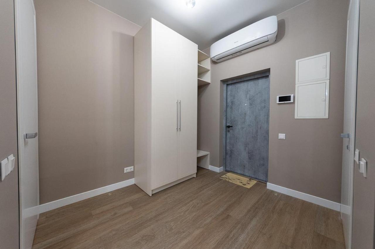 New Modern Apartments. Metro Minskaya 基輔 外观 照片